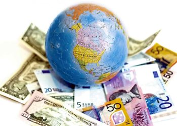 ekonomi mikro dan ekonomi makro