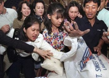 penyebab krisis moneter