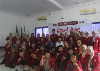 PK IMM FEB UMSU MENGGELAR RAPAT KERJA