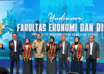 YUDISIUM FEB UMSU : 411 LULUSAN SIAP BERKONTRIBUSI DI DUNIA GLOBAL