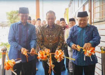 PERESMIAN MINI BANK UMSU : DIN SYAMSUDDIN RESMIKAN MINI BANK UMSU