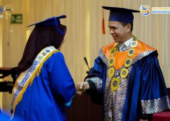 GENERASI EMAS FEB UMSU: 419 WISUDAWAN RAIH GELAR SARJANA