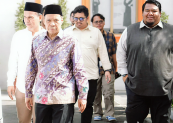 Tebar Kepedulian di Bulan Suci, Dekan FEB UMSU Hadiri Penyerahan Bingkisan Ramadhan